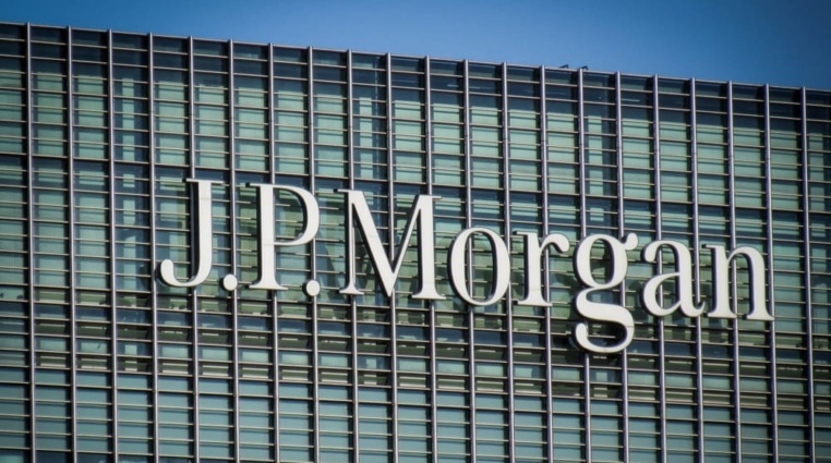 Americká banka JPMorgan navýšila svůj podíl u Monety o jedno procento