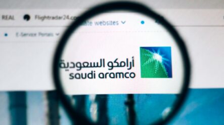 Saudi Aramco je nejcennější firmou na světě. Její hodnota dosáhla 2 bilionů USD