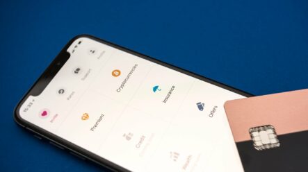 Revolut se připravuje na změny podmínek u kryptoměn