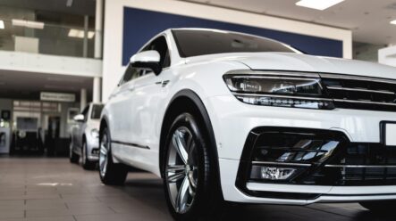 Vyplatí se investovat do evropského automobilového průmyslu? Podívejte se na tyto 4 zajímavé akciové tituly