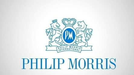 Technická a fundamentální analýza akcií Philip Morris ČR – blížíme se k prolomení klíčového S/R levelu?