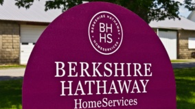 Buffettův odkaz v ohrožení. Berkshire Hathaway začíná investovat jinak