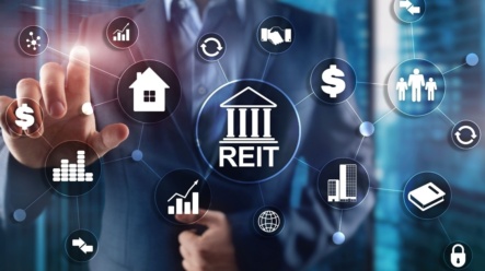 Chcete měsíční pasivní příjem? S těmito 3 akciemi to bude hračka!