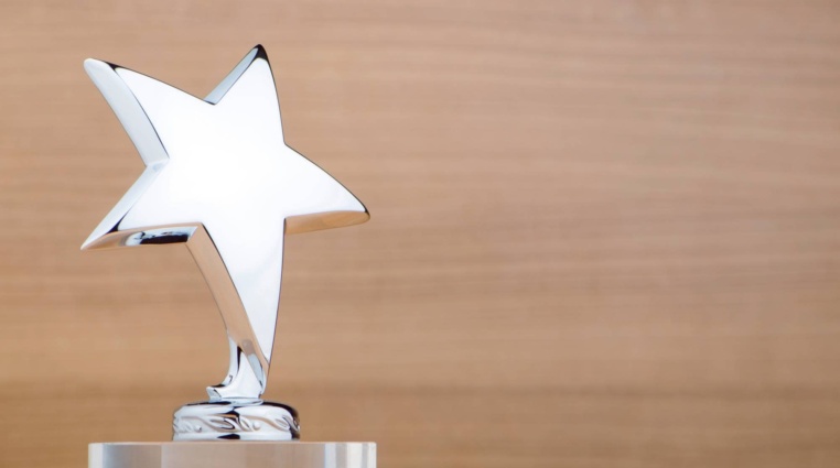 Ocenění: Broker XTB nově patří mezi TOP 5 brokerů na světě