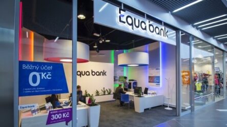 Equa bank od příštího roku přechází pod Raiffeisenbank – měli by se její klienti bát?