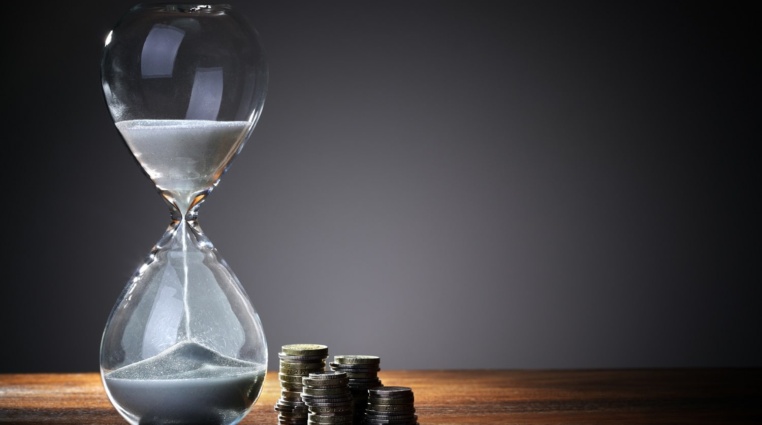 Časový test u investic: Co to znamená a jak může ovlivnit návratnost vašich investic?