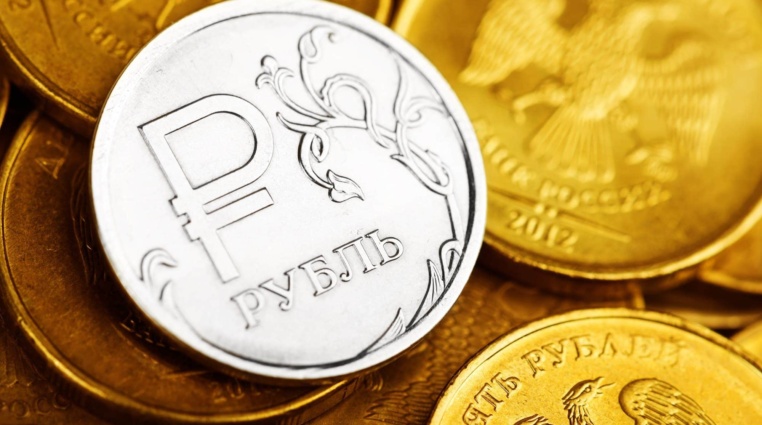 Aktuální vývoj rublu – Jaký bude mít vliv zmrazení devizových rezerv na jeho nejbližší vývoj a jaké další sankce byly uvaleny?