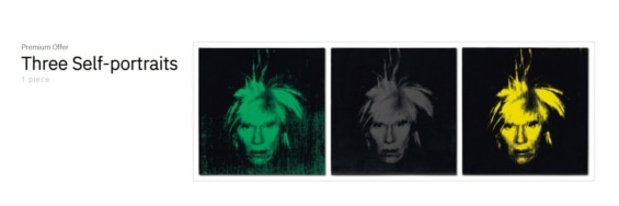 Do aukce se dostaly i fotografie Andyho Warhola s názvem "Three Self - Portraits".