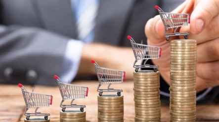 ČNB zdražuje peníze, komu tím ale ve skutečnosti pomůže?