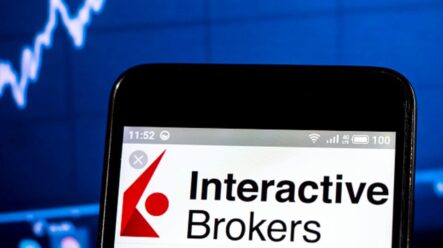 Skvělé zprávy: Interactive Brokers zvyšuje úrokové sazby a přidává do své nabídky pražskou burzu!