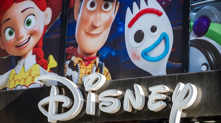 Walt Disney slaví 100 let! Začnou akcie novou stovku růstem?