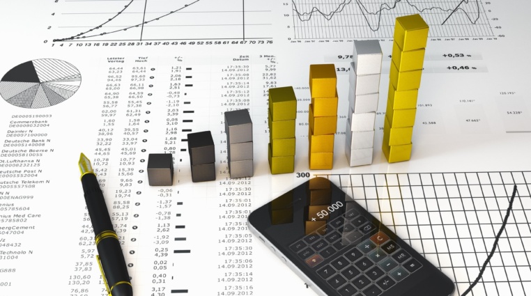 Výnosová křivka: Jak interpretovat její tvar v praxi a v čem spočívá její užitečnost pro běžného investora?