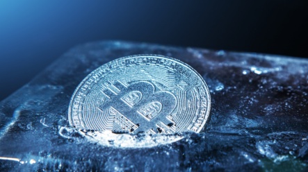 Mizející neutralita v kryptoměnovém prostoru – státy zmrazí kryptoměnové účty vybraných osob