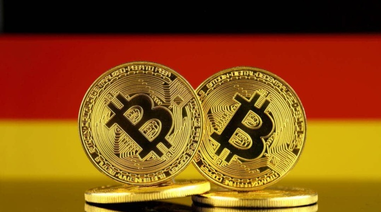 Téměř polovina německých obyvatel chce investovat do kryptoměn, uvádí zpráva burzy KuCoin