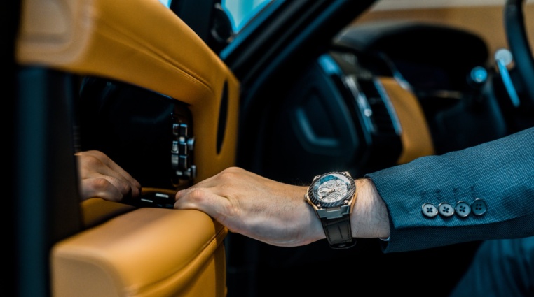 Luxusní zboží přitahuje movitou klientelu – Investice do segmentu, ve kterém se s penězi nešetří