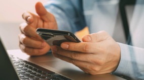 Twitter navázal spolupráci s eToro a nově umožňuje uživatelům obchodovat s akciemi, kryptoměnami a dalšími aktivy