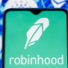 Robinhood ukončuje podporu všech tokenů označených v žalobě SEC jako cenné papíry