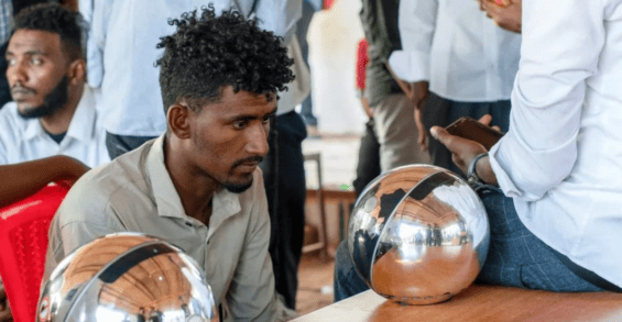 Skenování Worldcoin