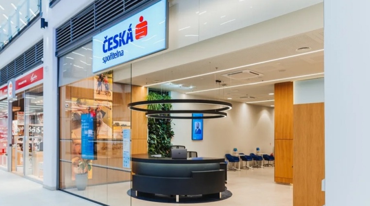 Česká spořitelna propustí až 600 lidí. Jaké jsou důvody tohoto propouštění?