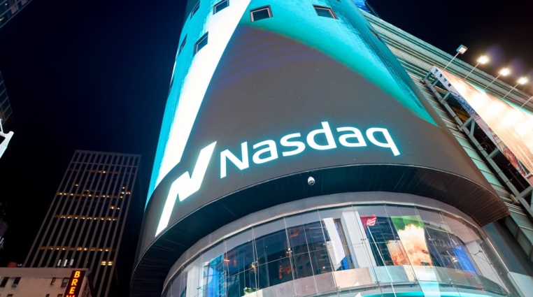 Nebezpečná dominance: Pouze 10 akcií táhne Nasdaq k rekordům!