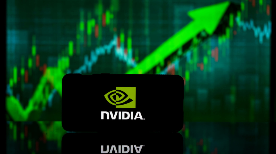 Nvidia opět zazářila! Po skvělých výsledcích vyletěly její akcie nad 1 000 dolarů