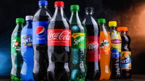 2 ikonické značky s různým osudem: Která akcie je lepší volbou?