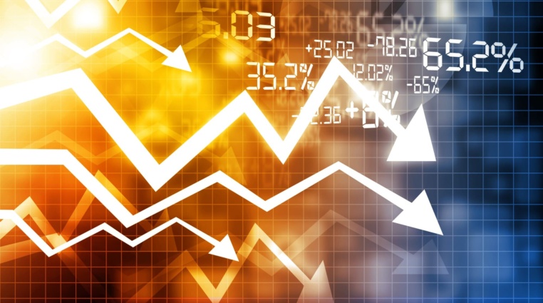 Akcie v týdnu odepsaly miliardy dolarů. Začne Amazon vyplácet dividendu? | Burza s odstupem