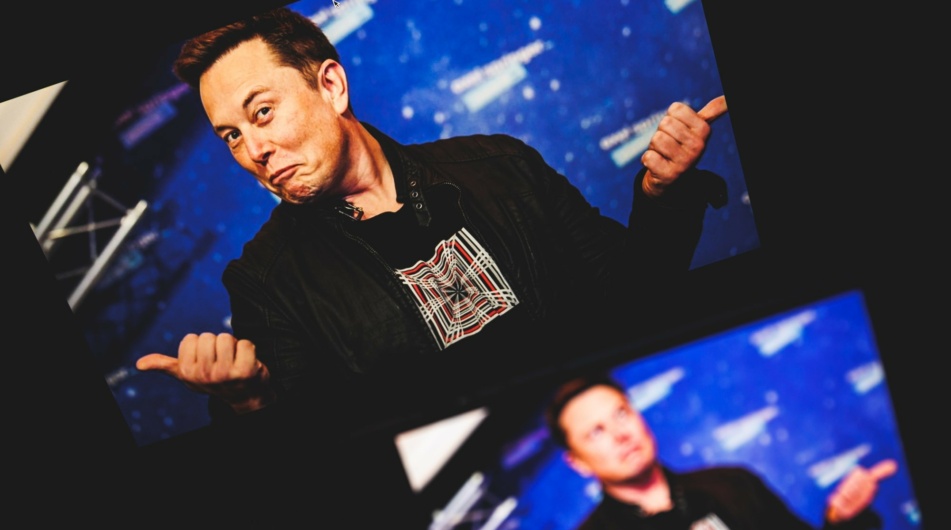 Akcionáři Tesly schválili miliardové odměny pro Elona Muska, které soudce zrušil!