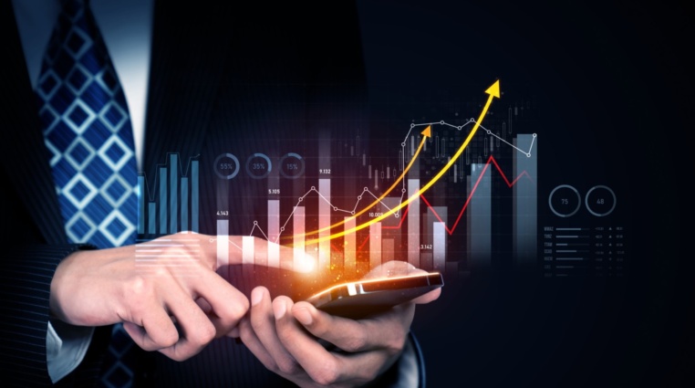 3 akcie, které podle analytiků mohou letos vylétnout až o 30 % výše