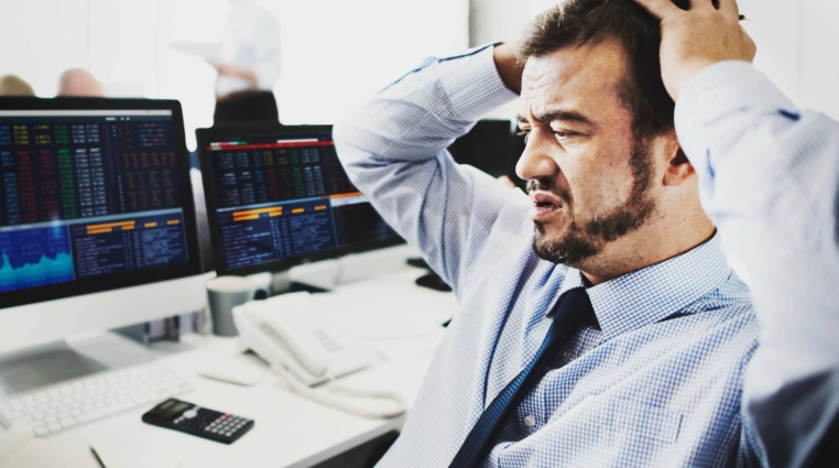 Přeceňovat své schopnosti se v investování nevyplácí! Na tohle si dejte pozor