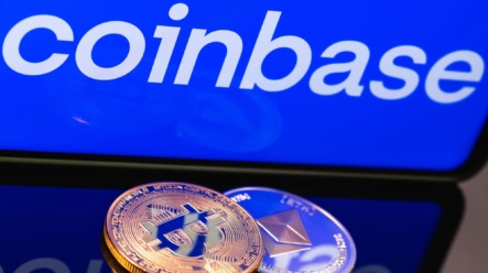 Apple mění postoj ke kryptoměnám: Coinbase integruje Apple Pay