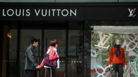 Tato ikona čelí krizi důvěry investorů! Akcie zažívají nejhorší sérii za dekádu