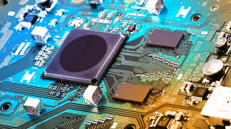 Zapomeňte na Nvidii! Tyto 3 akcie jsou skrytí vítězové čipové revoluce