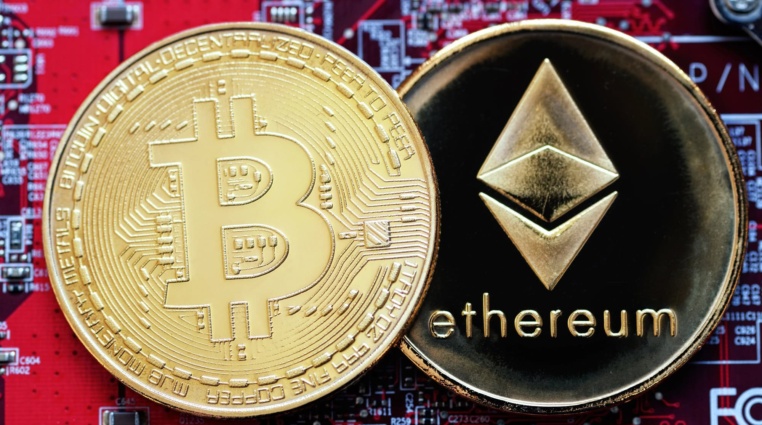 Zapomeňte na Bitcoin nebo Ethereum! Nyní táhnou tyto 2 kryptoměny