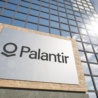 Šílená valuace Palantiru! Kolik budou akcie stát v roce 2026?