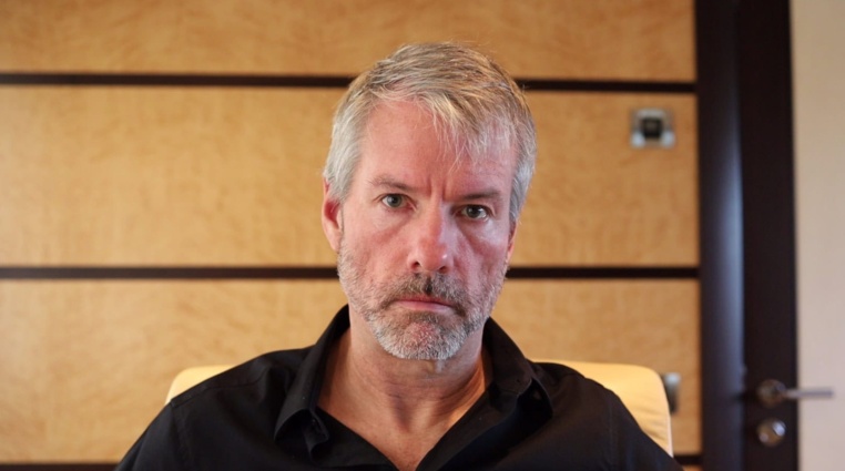 Kdo je Michael Saylor? Představení průkopníka korporátní adopce Bitcoinu