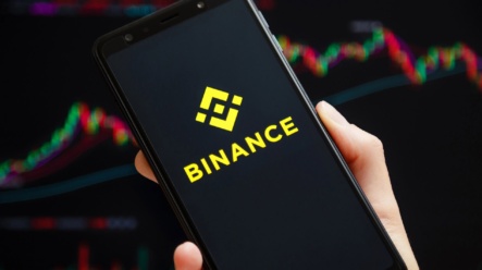 Historický okamžik! Do burzy Binance zainvestoval miliardy fond z Abú Dhabí