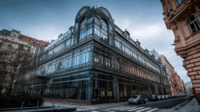 Historický okamžik! Centrální banka obří ekonomiky se přesouvá na blockchain