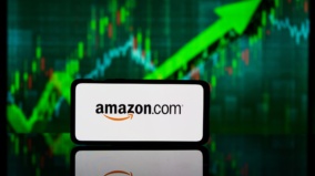 Amazon přilévá olej do AI mánie: 125 miliard dolarů ve hře! Kdo na tom vydělá nejvíce?