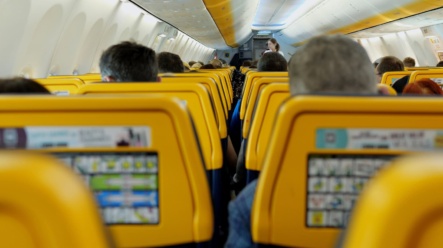 Ryanair láme rekordy, ale problémy s Boeingem ho drží při zemi