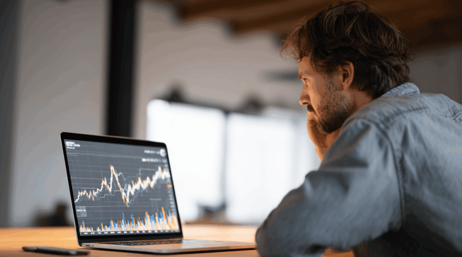 Jaké jsou rozdíly mezi aktivně spravovanými a pasivními ETF?