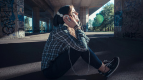 Zapomeňte na Spotify. Tato podhodnocená akcie se obchoduje za pouhý 9násobek zisků a píše mnohem zajímavější příběh