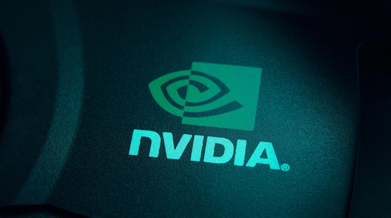 Nvidia si právě pojistila budoucnost AI. AMD a Intel mohou mít obrovský problém