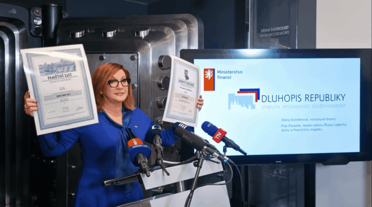 Stát dnes začíná prodávat nové Dluhopisy Republiky. Nabídka je výrazně chudší než posledně