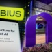 Dva růstové příběhy, dvě odlišná rizika: Fundamentální srovnání akcií Nebius a Nu Holdings