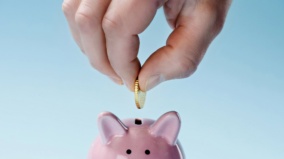 Nejlepší spořicí účty září 2026. Kde získáte úrok 4,5 % p.a.?