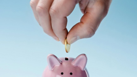 Nejlepší spořicí účty září 2026. Kde získáte úrok 4,5 % p.a.?